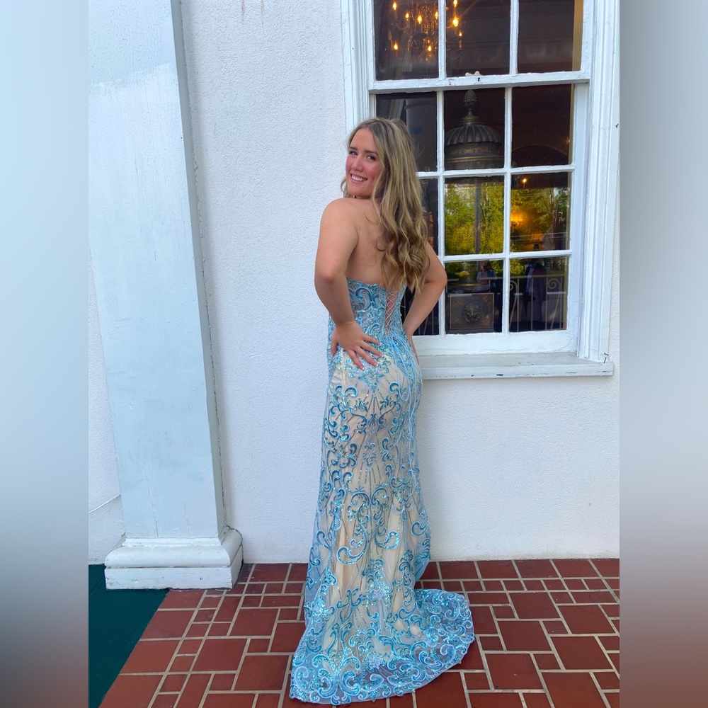 Prom dress